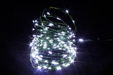 Фотография товара 'Winner Нить-Роса 150 Led на батарейках 15м; USB-питание, IP 20, w.01.4G.150-'