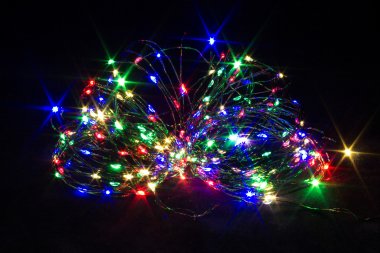 Фотография товара 'Winner Нить-Роса 200 Led на батарейках 20м; USB-питание, IP 20, m.01.4G.200-'