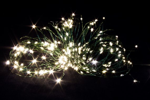 Фотография товара 'Winner Нить-Роса 200 Led на батарейках 20м; USB-питание, IP 20, ww.01.4G.200-'